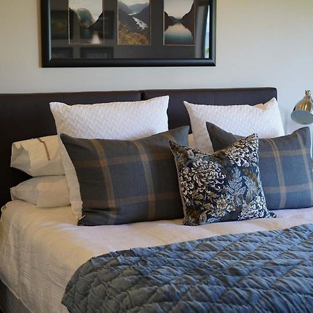 Mt Rosa Lodge Boutique Vineyard Accommodation Ванака Экстерьер фото